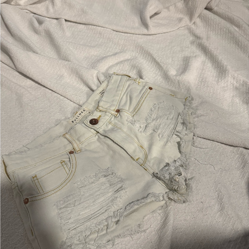 Bullhead Frayed Light Denim Shorts